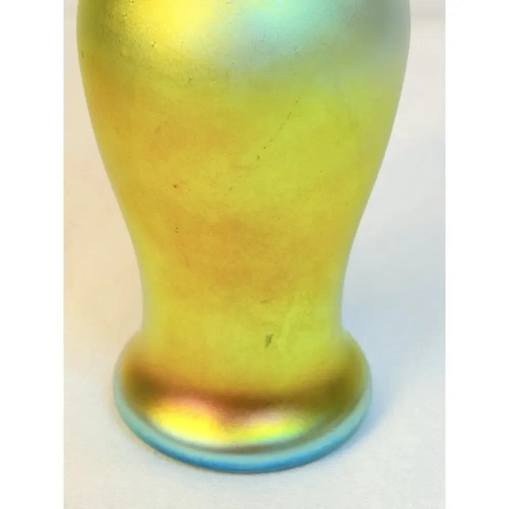 Signed Carl Randke Phoenix Studios Gold Iridescent Art Glass Bud Vase PP18GL